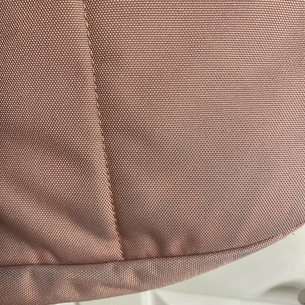 Herschel Classic Backpack in Ash Rose, XL 30L - Picture 6 of 6